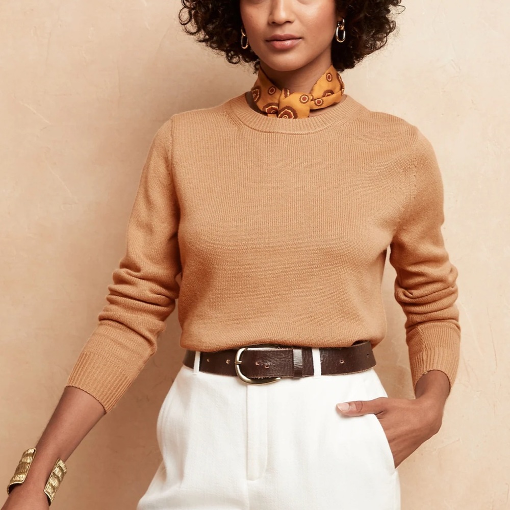 2!! Banana Republic crew neck sweaters.